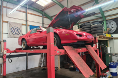 Pontiac_Vier_Punkt_Buehne